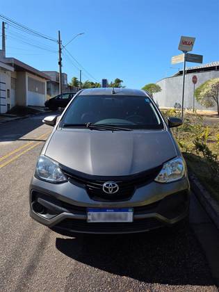TOYOTA ETIOS 1.5 X PLUS 16V FLEX 4P AUTOMÁTICO TOYOTA ETIOS 1.5 X PLUS 16V FLEX 4P AUTOMÁTICO
